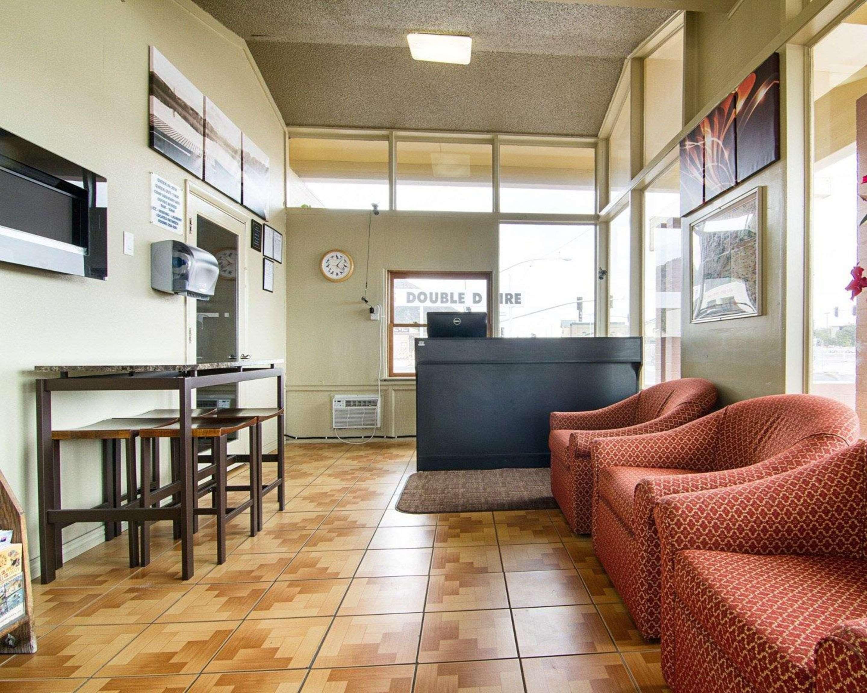 Rodeway Inn Flagstaff East Route 66 Exteriér fotografie